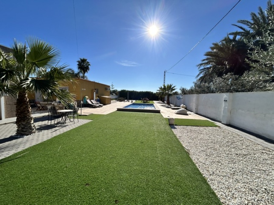 355: Finca for sale in  - La Marina